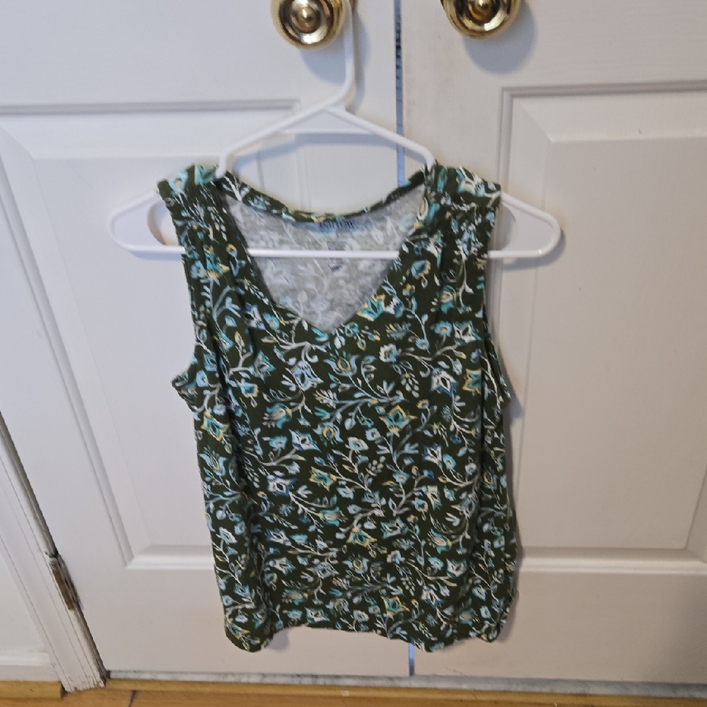 croft & barrow Green Floral V-Neck Tank Top